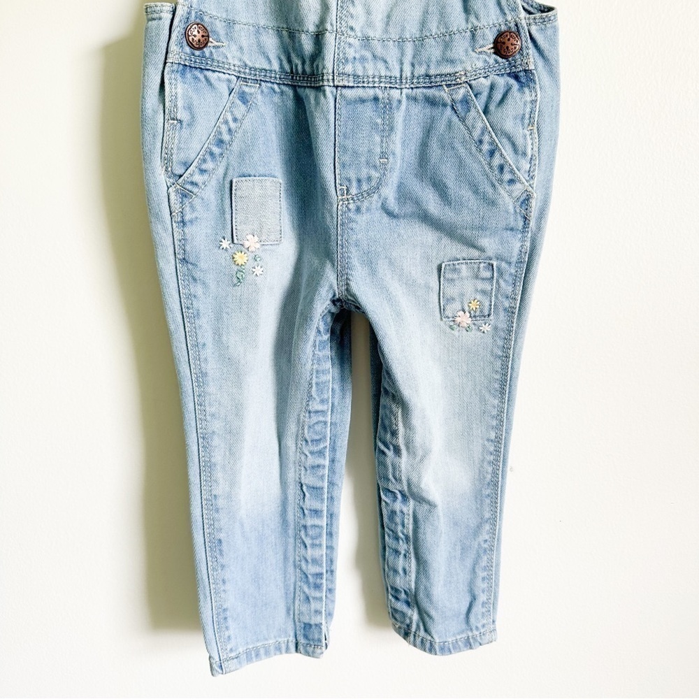 Oshkosh Bigosh Blue floral Embroidered Lightwash Denim overalls 12M - Picture 3 of 6